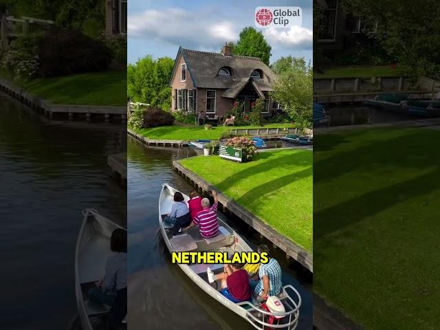 What Happens When a City Has NO ROADS and Only WATER