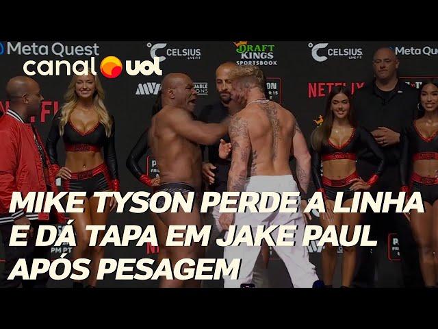 MIKE TYSON DÁ TAPA NA CARA DE JAKE PAUL DURANTE PESAGEM PARA A LUTA