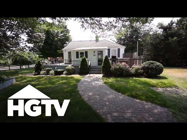 Cottage on Barrington Beach | Beachfront Bargain Hunt | HGTV