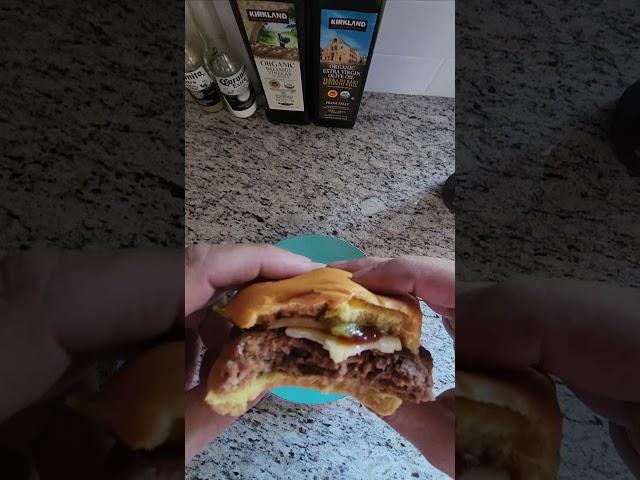 Gardein Ultimate Plant-Based Burger Review Part 4 #foodshorts #foodlover #veggieburger