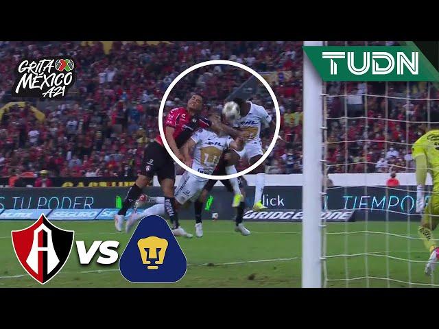 ¿Era penal? Se arma la POLÉMICA en el Jalisco | Atlas 0-1 Pumas | Grita México AP2021 Semis | TUDN