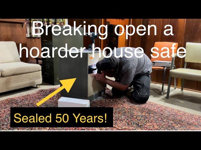 Safe sealed since 1970, today it gets opened up! Hoarder House Safe opening