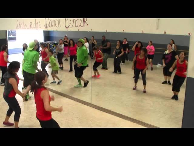 Musica Buena - Wisin Y Yandel - Reggaeton Fitness w/ Bradley - Crazy Sock TV