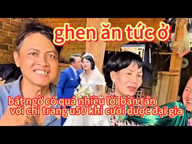 Chị Trang u50 lấy được đại gia được mẹ chồng yêu thương, khiến nhiều người ghen ăn tức ở