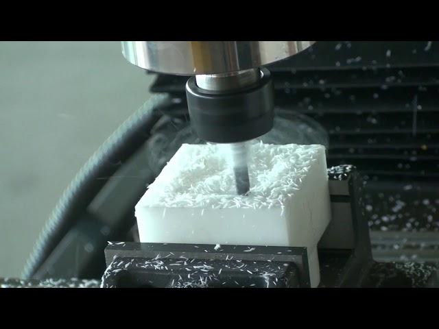 How to use Yornew XK300 small CNC milling machine machining and operating tool change