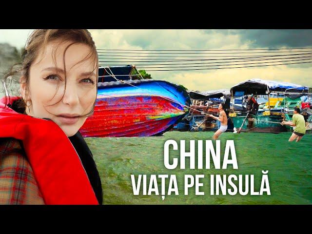 Realitatea IREALA din CHINA: asa TRAIESC si MUNCESC oamenii in SATUL PLUTITOR din Insula Hainan