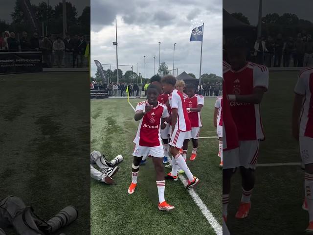 Wonder strike by Ajax U16s player Pharell Nash! 