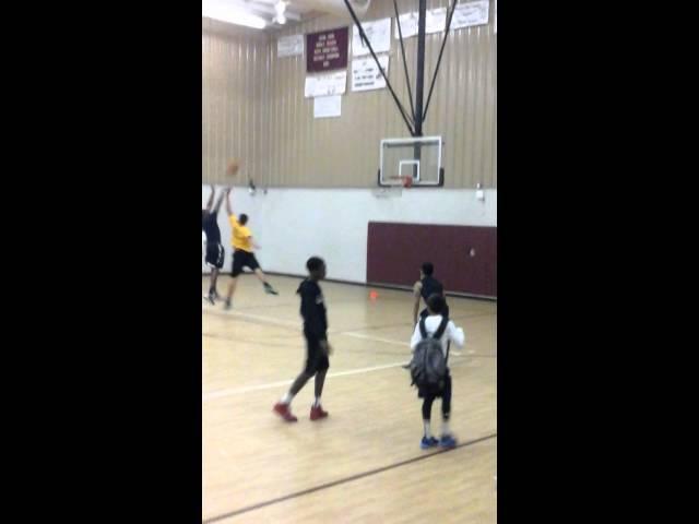 Giovanni Thompson Basketball one on one