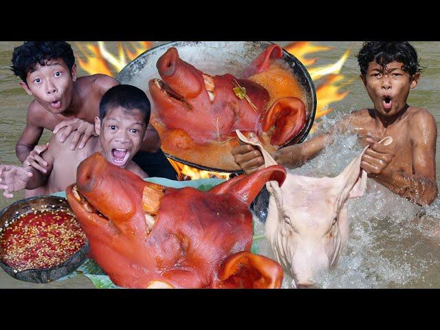 Primitive Technology - Cooking Pigs Heads Recipe For Food At The Forest