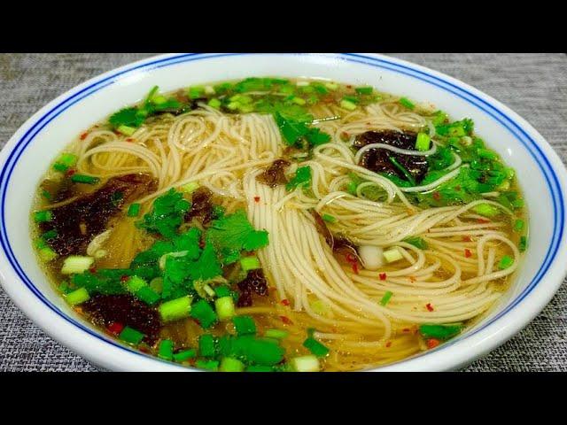 Clear noodle soup is so simple! The chef shares the detailed recipe, and masters the secret of clear