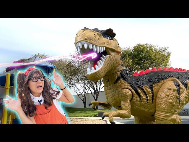 Dinosaurs For Kids | Soso Plays With Her Dinosaur Toys That Become Big!