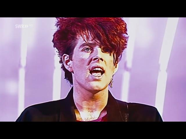 Thompson Twins - Doctor Doctor (Studio Performance '84)