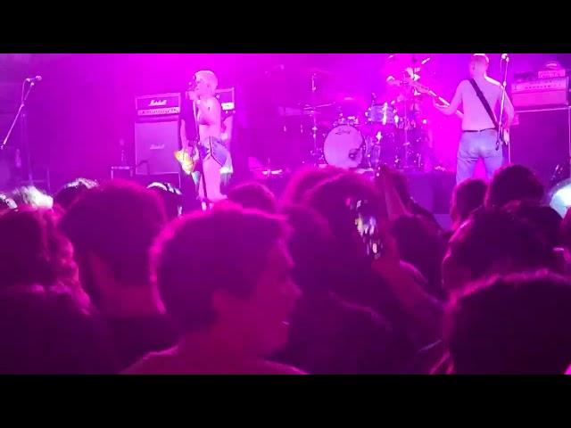 Amyl and the sniffers Live - Choices - C3 stage Guadalajara 2023