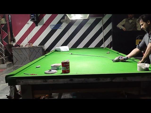 snooker Table changing clothe watch