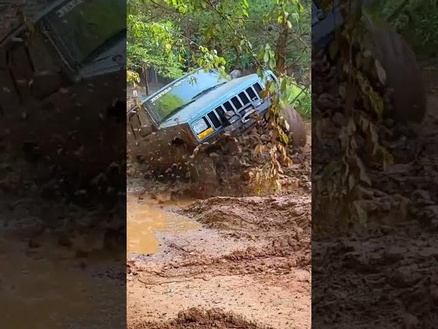 Off roading Blue J #shorts #jeep #xj #trailadventure