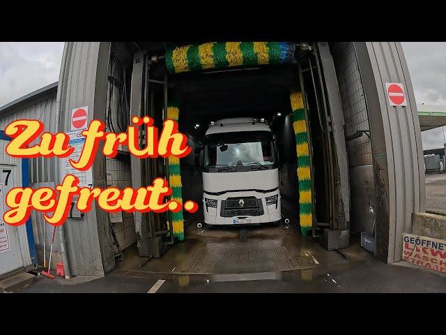 Mit schweren Baumstämmen in den späten Feierabend -_- #vlog #trucker #viralvideo #fyp