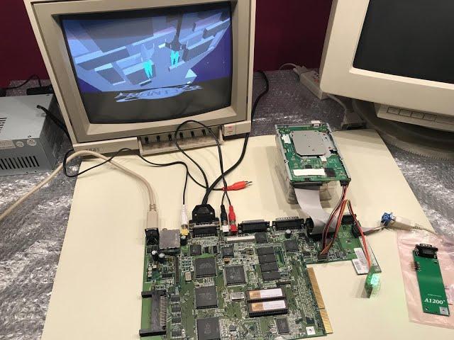 Commodore Amiga 1200 Re.....Recapping