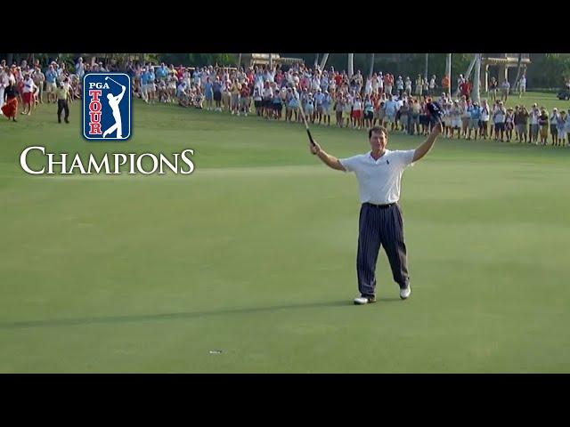 Tom Watson and Fred Couples duel in a classic down the stretch in Hawaii