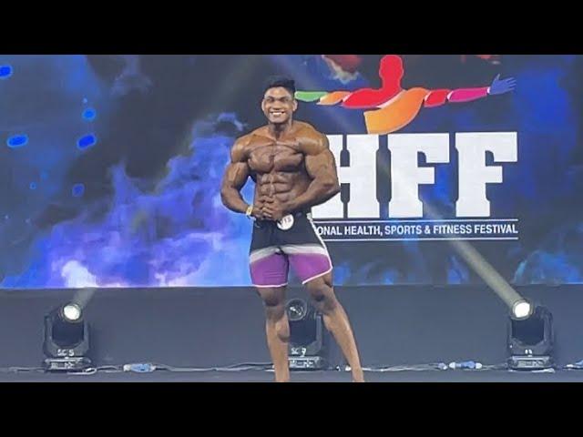 Surojit Dey Fire Posing Men's Physique On The Stage On Bharat Pro Show Mumbai2024