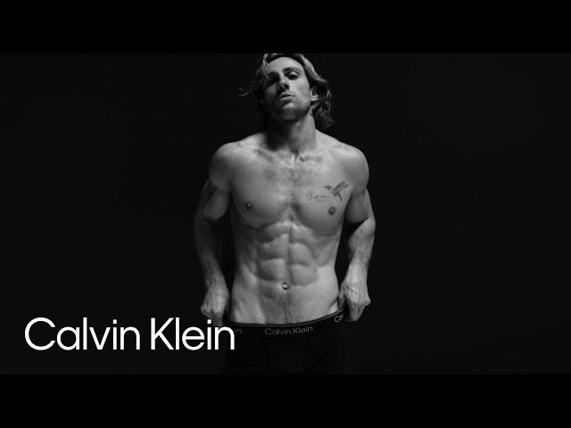 Aaron Taylor-Johnson in Calvins or nothing | Calvin Klein Spring 2023