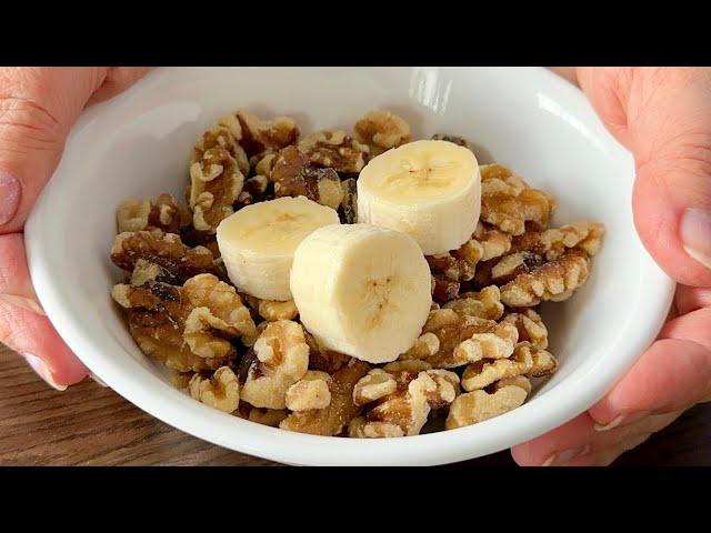 Only 2 ingredients! You will be surprised! Whisk together the banana and walnuts. asmr