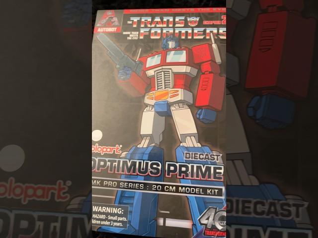Optimus model kit by Yolopark #yolopark #transformers #modelkit #80s #optimusprime #toys