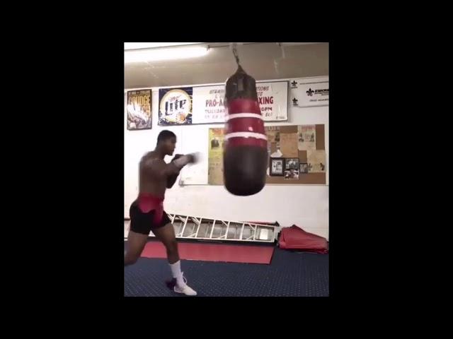 Anthony Sims Jr. Jab and distance control