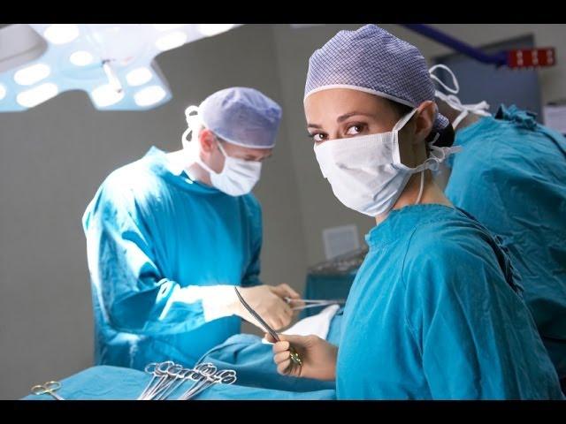 What is an Oral & Maxillofacial Surgeon