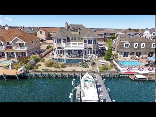 Extraordinary Waterfront Home - Luxury Homes - Shawn Clayton