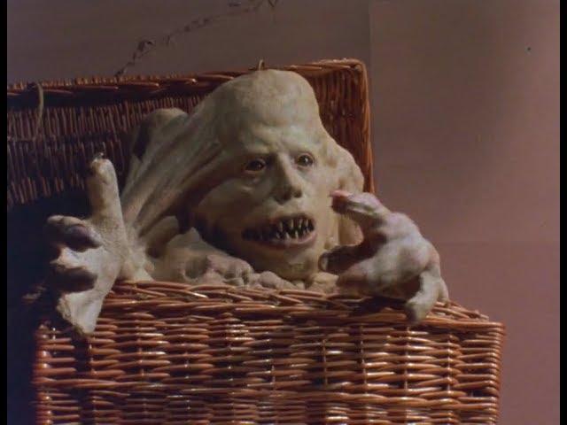 Belial trashes the hotel room (Basket Case - 1982)