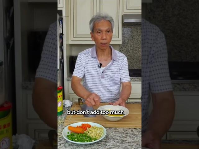  How to Make Egg Drop Soup Like a Chinese Chef #Shorts