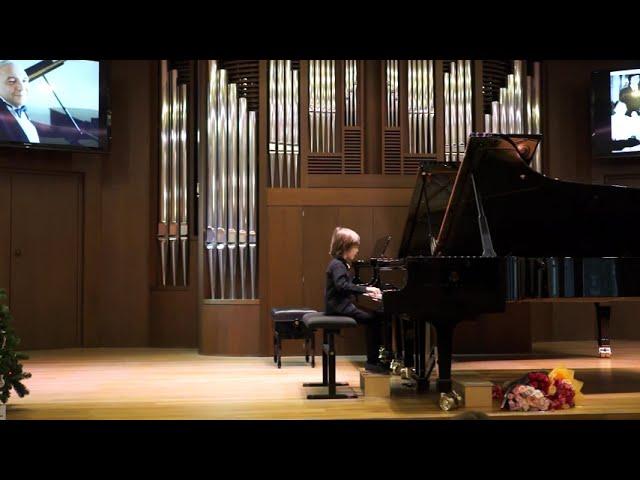 Fragment of the concert in memory of Alexei Arkadyevich Nasedkin performed Roman Sher, 7y.o