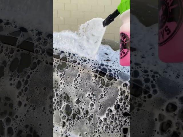 Foam your ride with your garden hose with the TORQ Foam Blaster