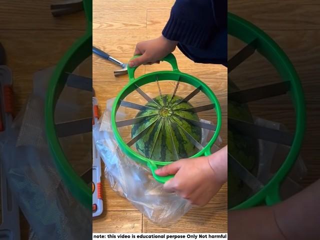 Beautiful technique for cutting watermelon-#shorts #facts