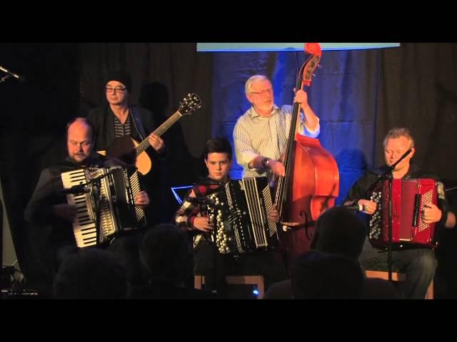 Accordion, Beiron Hultman with friends performs "Nya Värmlandsvalsen"