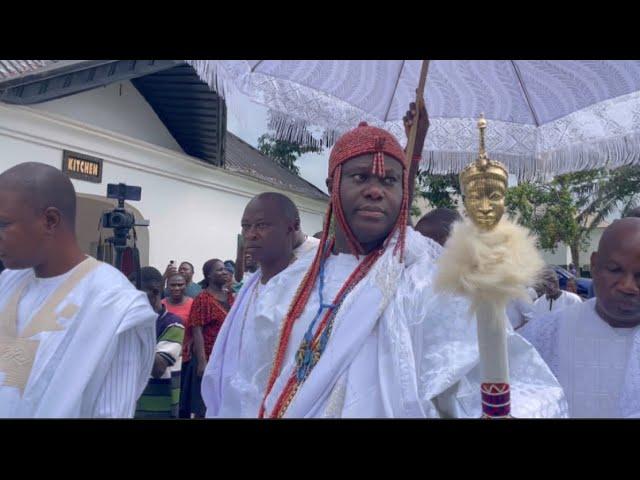 OONI OF IFE IS TOO HANDSOME! HIS FULL STEEZ ARRIVAL TO HIS 50TH BIRTHDAY REDEFINE MODERN ROYALTY