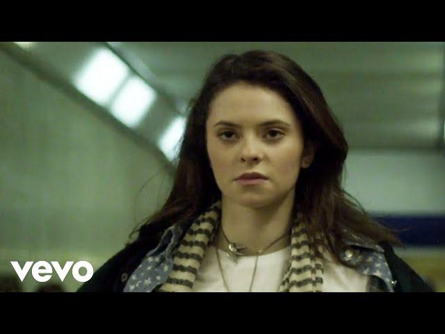 Francesca Michielin - Distratto (Official Video)