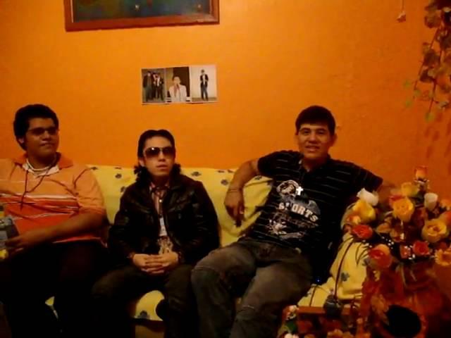 Blooper de agustin miembro del staff de Angel77music desde Angel77music House