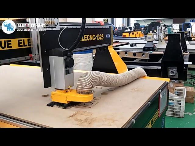German Customer Visiting BLUE ELEPHANT CNC Router Factory 1325 Machine Engraving MDF