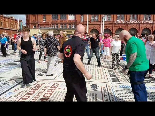 Northern Soul Dancing on Blackpool Comedy Carpet 2017 - Irlam Soul Club