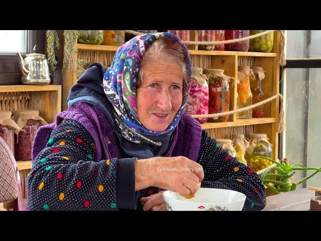 Grandma’s Cooking in a Quiet Mountain Village