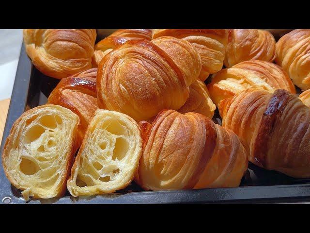 No folding! Homemade pastry bread. Flaky, buttery, and hollow like croissant.Tasty!