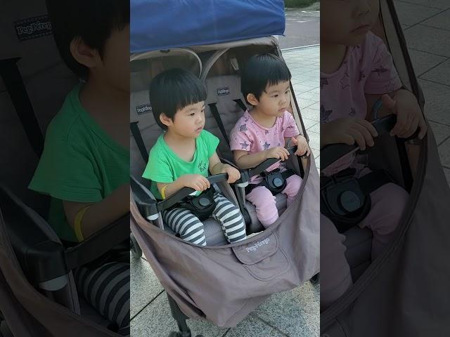 [딸쌍둥이 인생 28개월차] 분수보고 시큰둥한 딸둥이