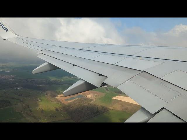 4K Ryanair Boeing 737-800 Stansted to Bergerac 15/04/23 (takeoff only)