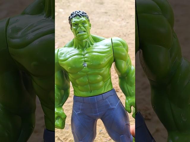 it's you " Hulk and Captain America  #superhero #hulk #marveltoys