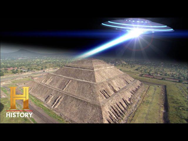 Ancient Aliens: Giza and Teotihuacan's Alien Links (Season 3)