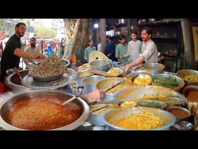 Popular street food in Afghanistan | Morning Food | Rush on street food in Jalalabad | Channa Lobya