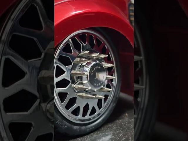Beautiful dual wheel and lowering kit