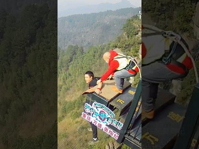 Bungee jumping goes wrong