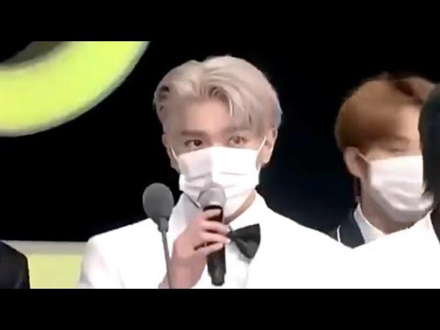 NCT 태용 _ 네 안녀..안ㄴ..안녀...네! 안녕하세요 여러분